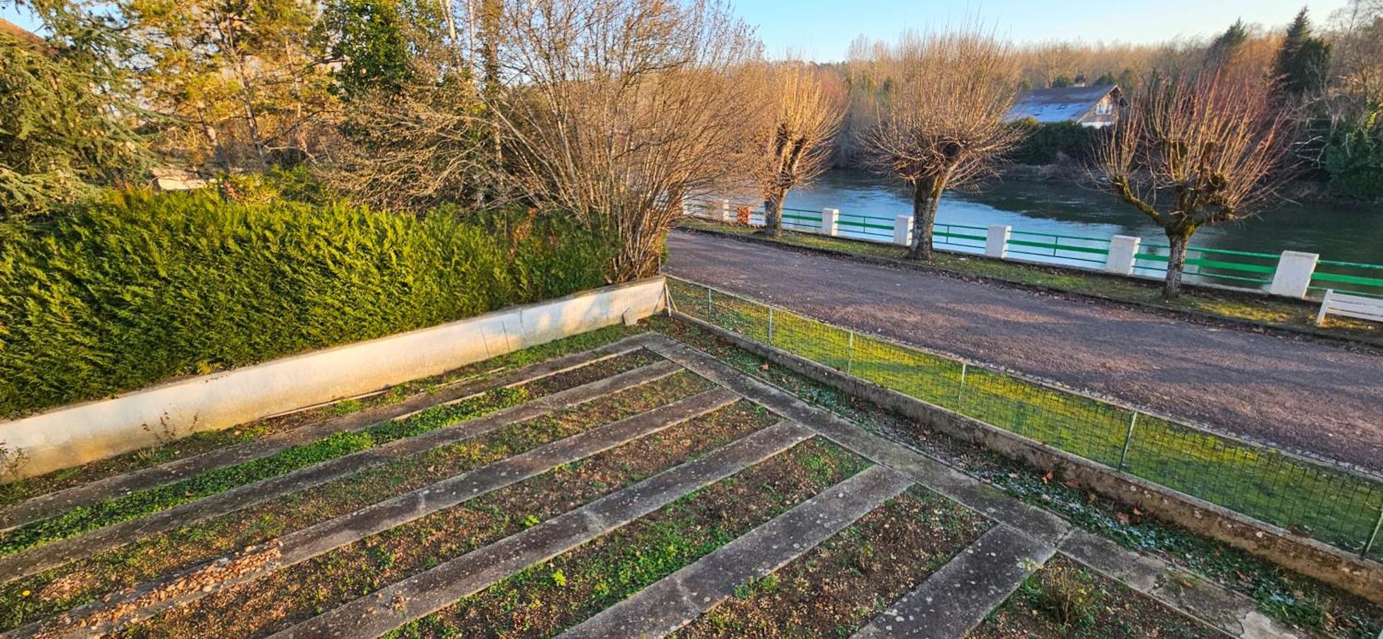 Pavillon Avec Jardin Clos Au Bord De L'Yonne Coulanges-sur-Yonne Dış mekan fotoğraf